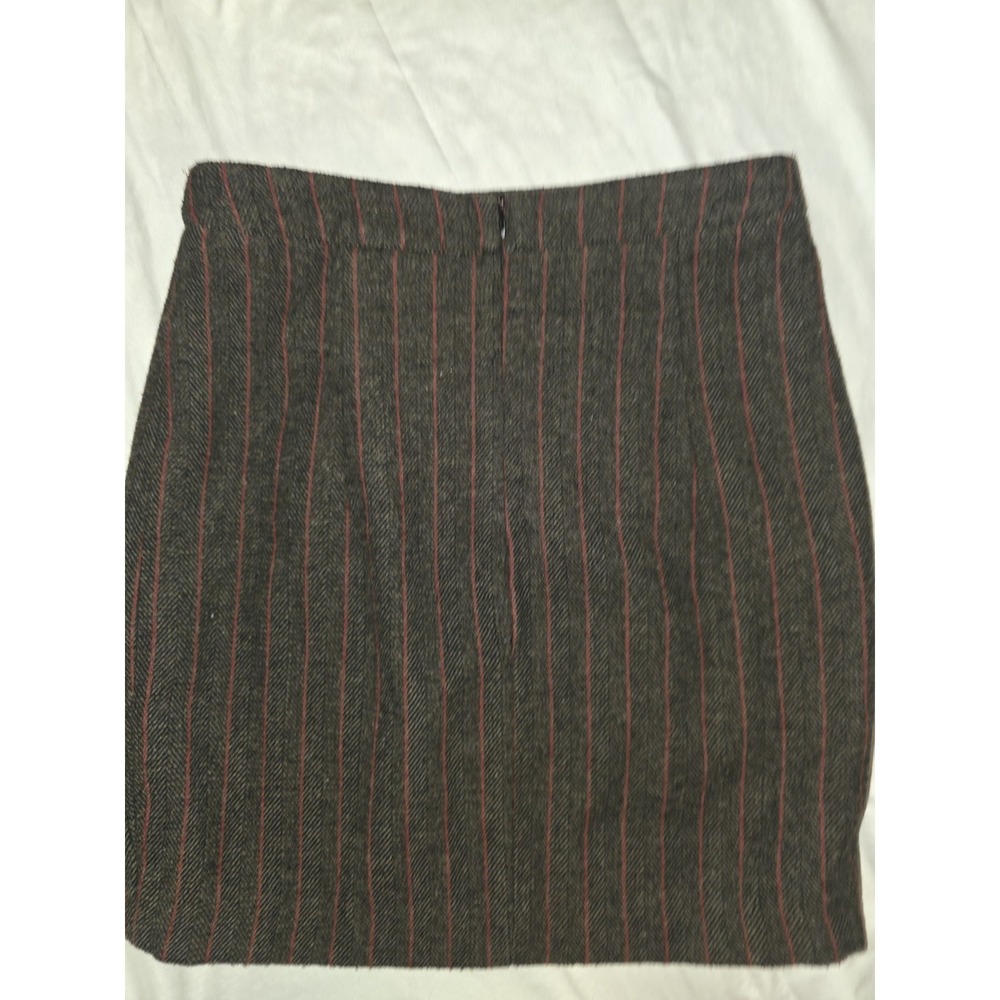 Heartloom Stripe Skirt Gray With Red Stripes. Size S. Mini Skirt. Minimalistic,